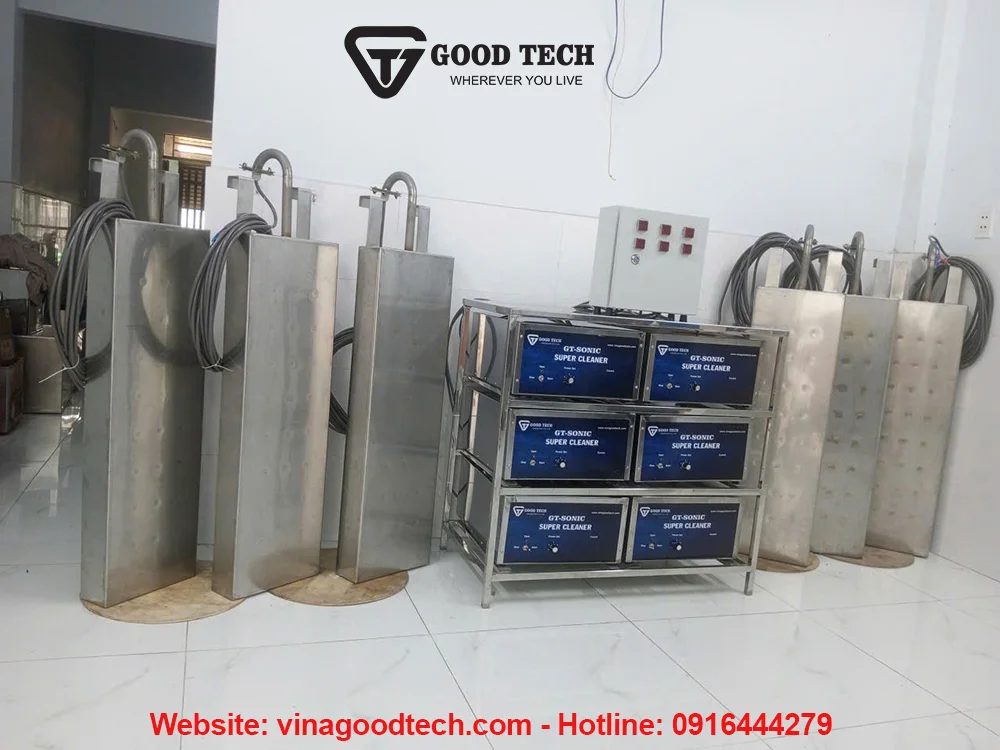 Tấm rung siêu âm tần số 40KHz, 28KHz, 25KHz.