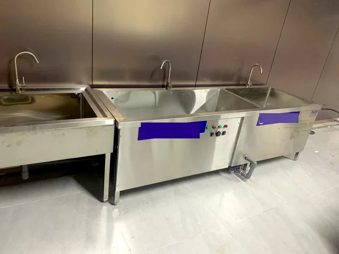 Nguyên lý, hiệu quả, cấu tạo bồn rửa bát sóng siêu âm 5 Lắp đặt bồn rửa bát sóng siêu âm ứng dụng trong nhà hàng