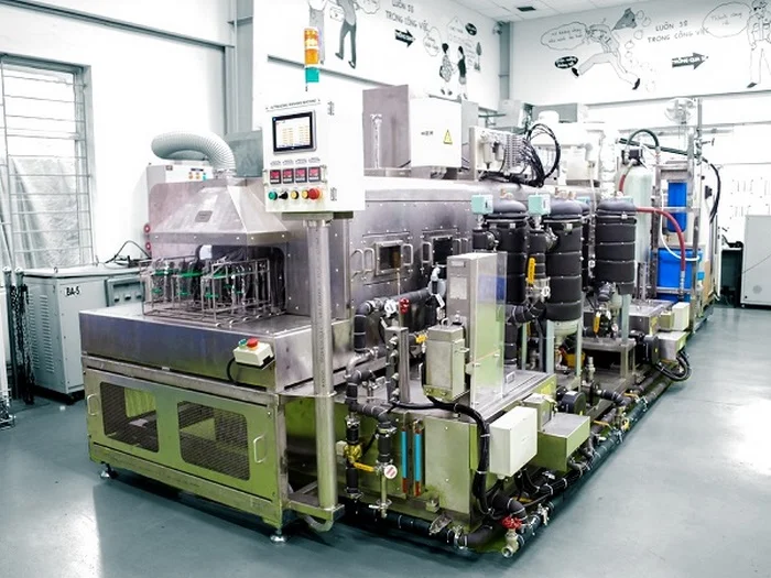 Ứng dụng máy rửa siêu âm trong dây chuyền sản xuất cơ khí