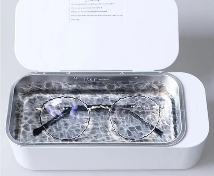 Rửa gọng kính bằng sóng siêu âm - Tại sao bạn nên chọn? 3 Phương pháp rửa gọng kính bằng sóng siêu âm an toàn, dễ thực hiện, bảo vệ kính hơn