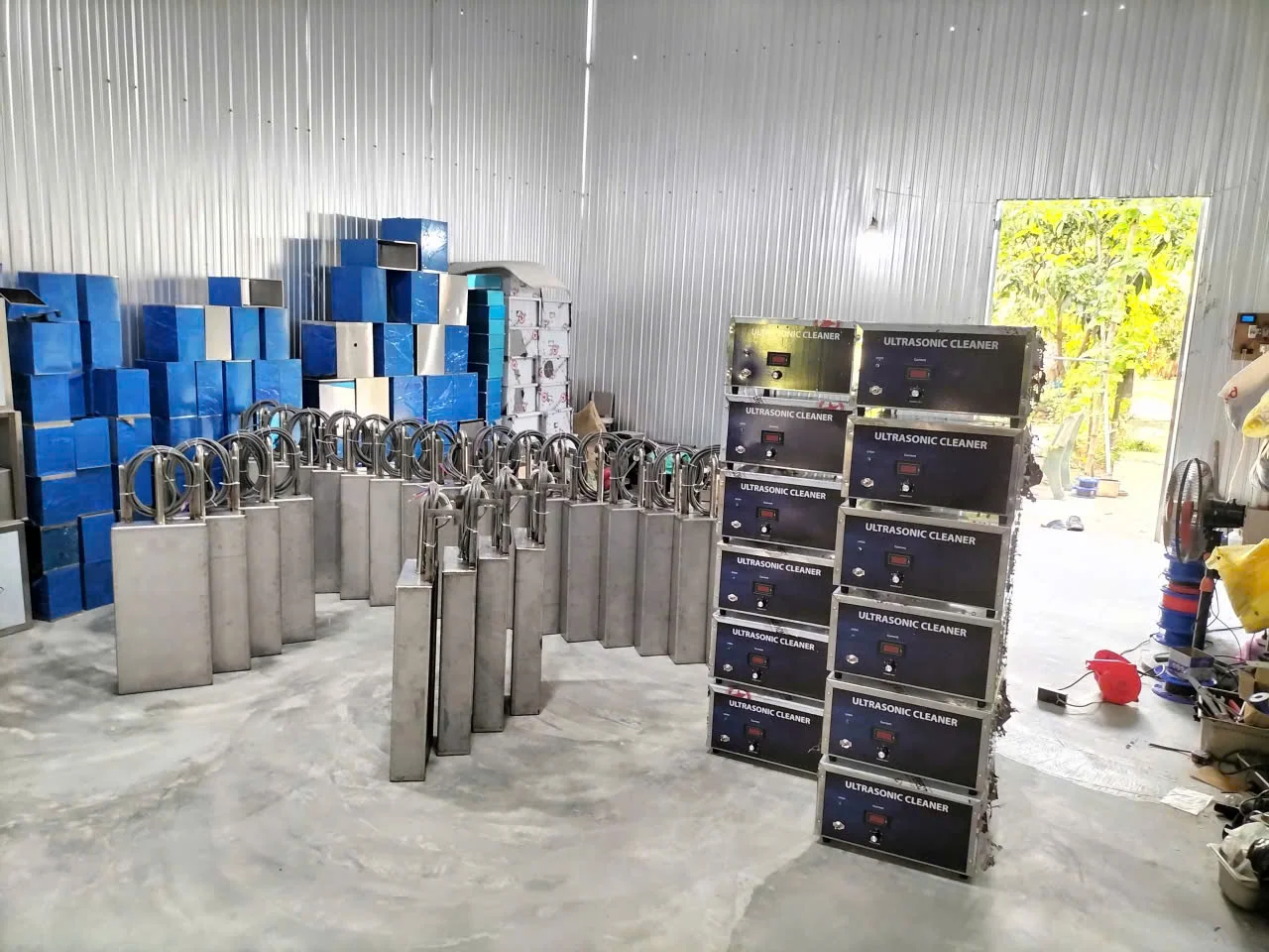 TẤM RUNG SIÊU ÂM (PANEL) VÀ BỘ NGUỒN PHÁT SIÊU ÂM (AMPLY) – GIẢI PHÁP LÀM SẠCH CÔNG NGHIỆP BẰNG SÓNG SIÊU ÂM 3 2aoboqva7npdvgedlza1p5eecwzaduhufa2arlvc4